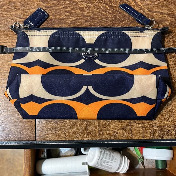 Coach Signature Travel Cosmetic Makeup Bag - Picture 9 of 10